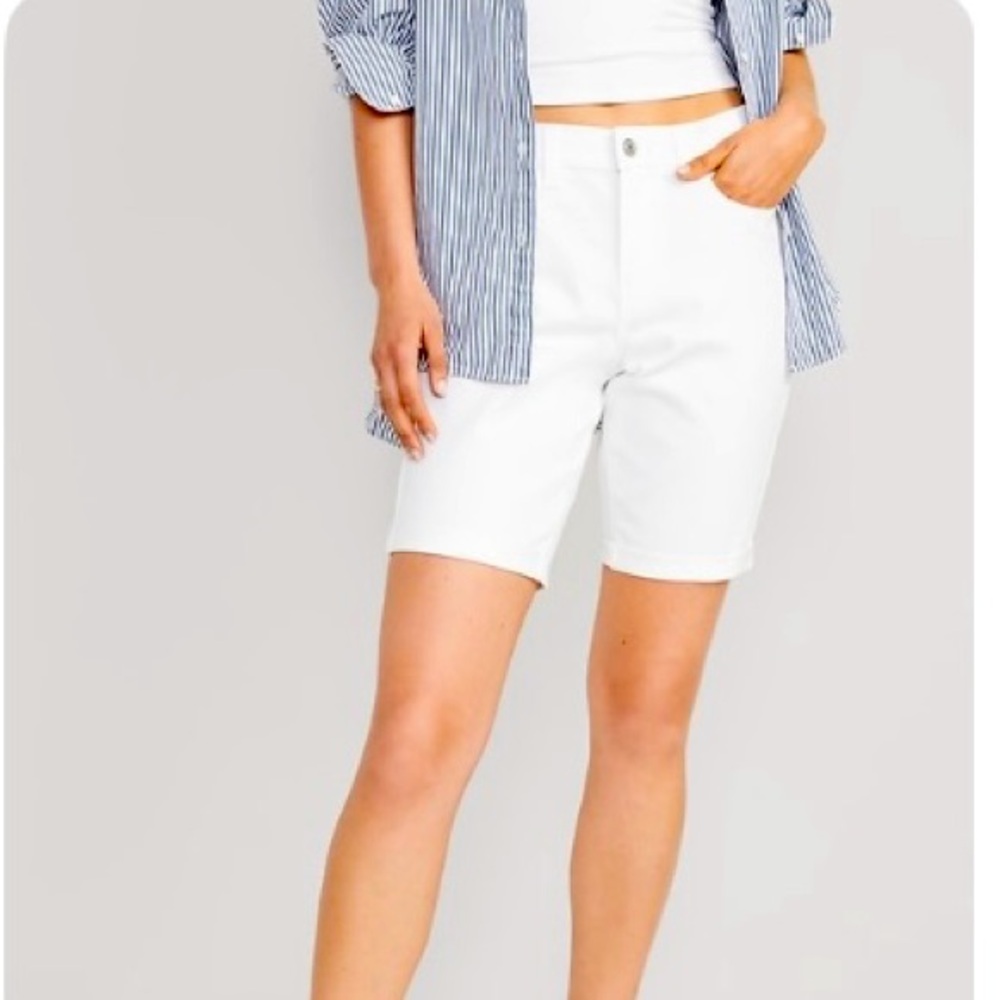 Old Navy Classic White Shorts